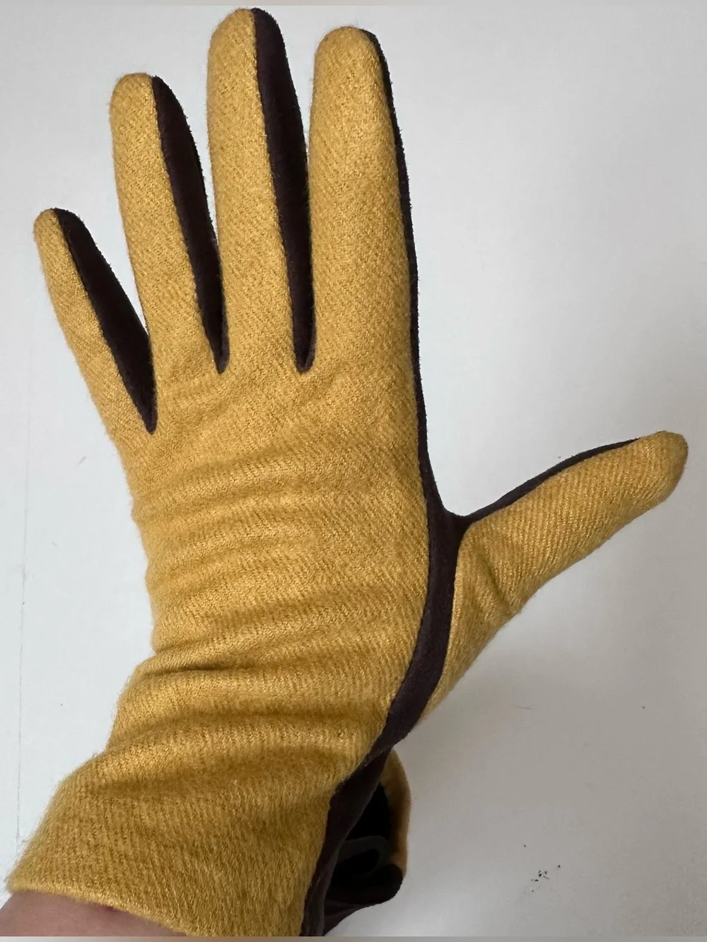 Look Cashmere Brown Yellow Gloves